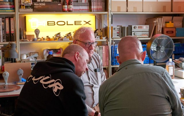 Film enthusiasts discussing.